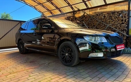 Skoda Superb III рестайлинг, 2011 год, 1 075 000 рублей, 1 фотография