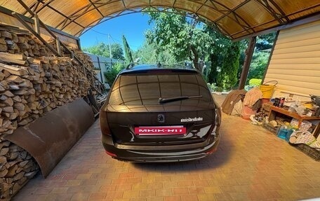 Skoda Superb III рестайлинг, 2011 год, 1 075 000 рублей, 4 фотография