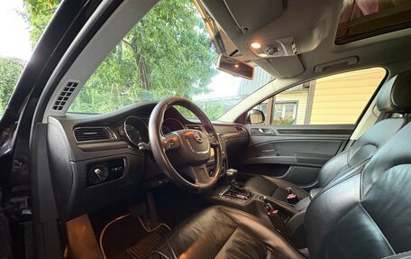 Skoda Superb III рестайлинг, 2011 год, 1 075 000 рублей, 25 фотография