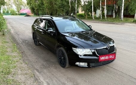 Skoda Superb III рестайлинг, 2011 год, 1 075 000 рублей, 35 фотография
