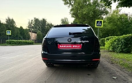 Skoda Superb III рестайлинг, 2011 год, 1 075 000 рублей, 33 фотография