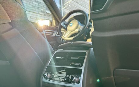 BMW 7 серия, 2018 год, 3 890 000 рублей, 16 фотография