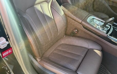 BMW 7 серия, 2018 год, 3 890 000 рублей, 14 фотография