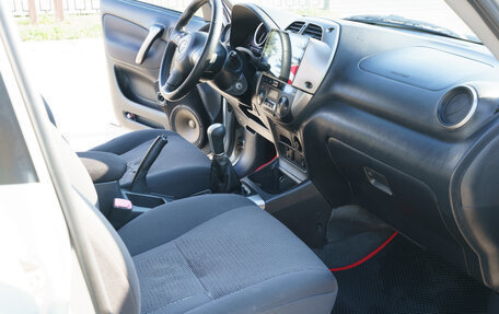 Toyota RAV4, 2004 год, 750 000 рублей, 7 фотография