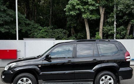 Toyota Land Cruiser Prado 120 рестайлинг, 2008 год, 1 900 000 рублей, 1 фотография