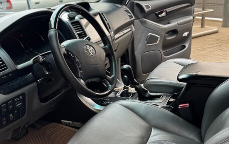 Toyota Land Cruiser Prado 120 рестайлинг, 2008 год, 1 900 000 рублей, 13 фотография