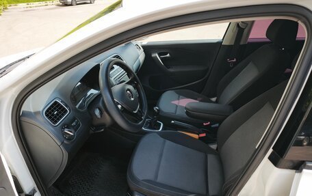 Volkswagen Polo VI (EU Market), 2017 год, 1 250 000 рублей, 13 фотография
