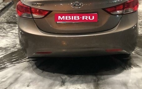 Hyundai Elantra V, 2012 год, 855 000 рублей, 2 фотография