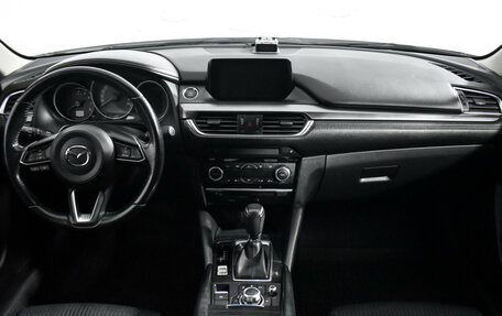 Mazda 6, 2017 год, 2 050 000 рублей, 15 фотография