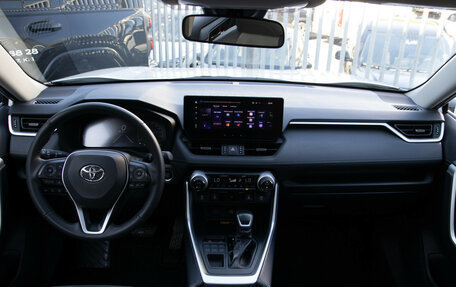 Toyota RAV4, 2025 год, 3 868 000 рублей, 12 фотография