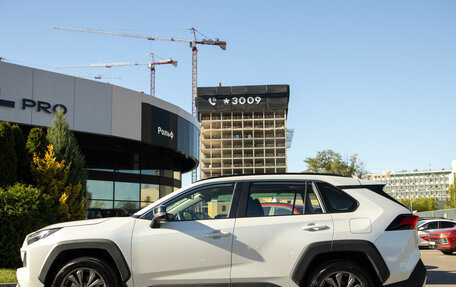 Toyota RAV4, 2025 год, 3 868 000 рублей, 7 фотография