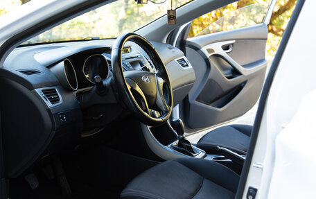 Hyundai Elantra V, 2014 год, 1 090 000 рублей, 21 фотография