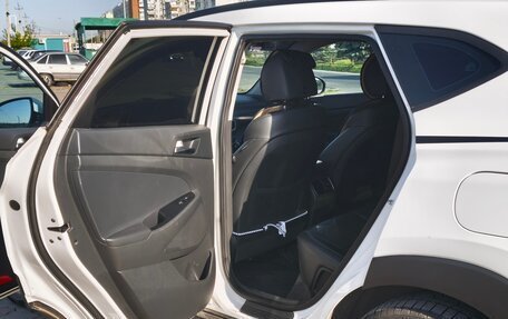 Hyundai Tucson III, 2018 год, 2 300 000 рублей, 17 фотография