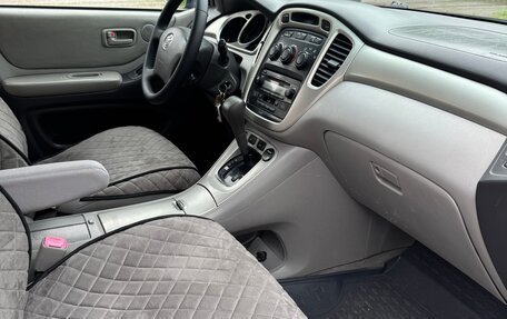 Toyota Highlander III, 2005 год, 890 000 рублей, 16 фотография