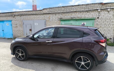 Honda Vezel, 2020 год, 1 960 000 рублей, 4 фотография