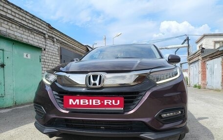 Honda Vezel, 2020 год, 1 960 000 рублей, 2 фотография