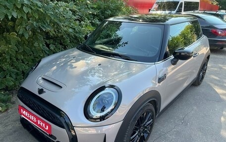 MINI Hatch, 2021 год, 3 000 000 рублей, 2 фотография