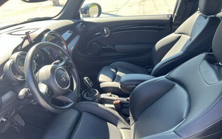 MINI Hatch, 2021 год, 3 000 000 рублей, 9 фотография