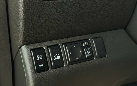 Nissan Pathfinder, 2012 год, 1 570 000 рублей, 10 фотография