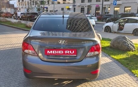 Hyundai Solaris II рестайлинг, 2011 год, 900 000 рублей, 4 фотография