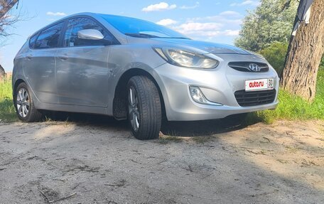 Hyundai Solaris II рестайлинг, 2012 год, 780 000 рублей, 7 фотография