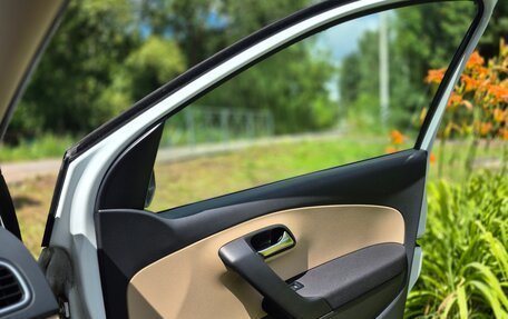 Volkswagen Polo VI (EU Market), 2016 год, 1 300 000 рублей, 15 фотография