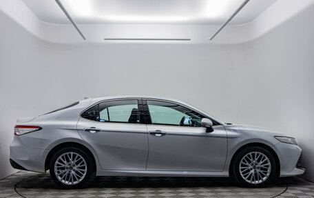 Toyota Camry, 2019 год, 3 130 000 рублей, 7 фотография
