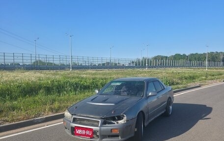 Nissan Skyline, 1998 год, 750 000 рублей, 4 фотография