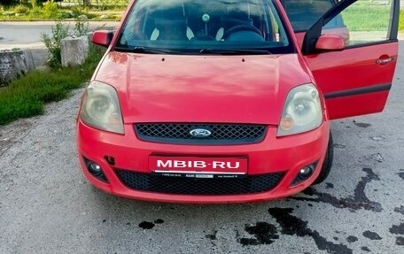 Ford Fiesta, 2007 год, 310 000 рублей, 2 фотография