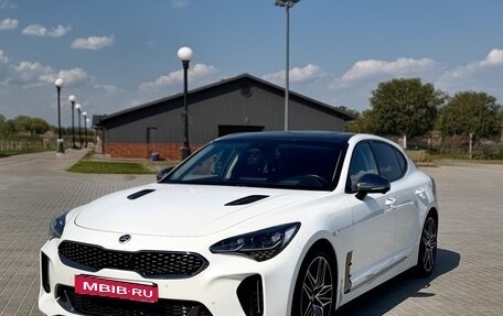 KIA Stinger I, 2020 год, 3 200 000 рублей, 1 фотография