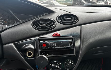 Ford Focus IV, 2001 год, 250 000 рублей, 15 фотография
