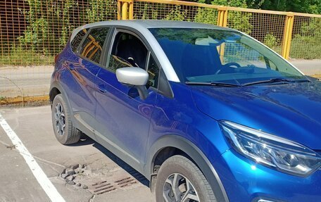 Renault Kaptur I рестайлинг, 2020 год, 1 630 000 рублей, 2 фотография