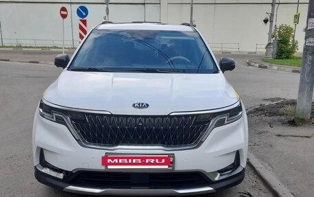 KIA Carnival, 2020 год, 2 900 000 рублей, 3 фотография
