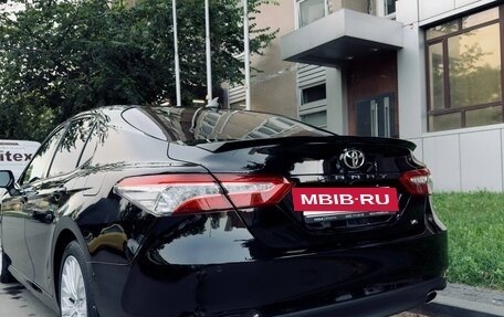 Toyota Camry, 2018 год, 2 750 000 рублей, 4 фотография