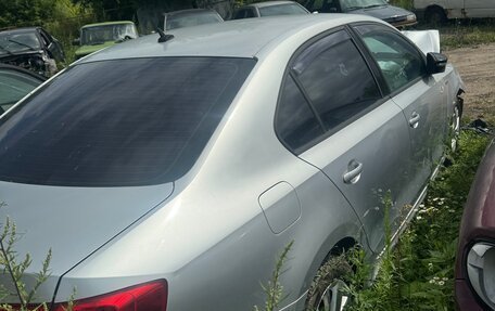 Volkswagen Jetta VI, 2013 год, 350 000 рублей, 2 фотография
