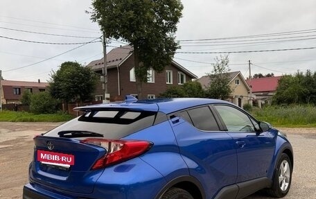 Toyota C-HR I рестайлинг, 2019 год, 2 500 000 рублей, 6 фотография