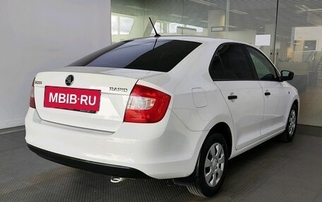 Skoda Rapid I, 2016 год, 1 200 000 рублей, 5 фотография