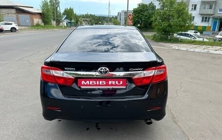 Toyota Camry, 2013 год, 1 700 000 рублей, 2 фотография