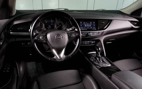 Opel Insignia II рестайлинг, 2018 год, 1 899 000 рублей, 6 фотография