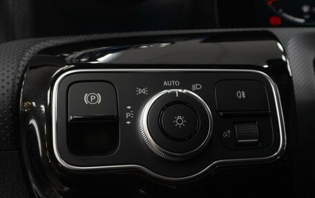 Mercedes-Benz CLA, 2022 год, 4 289 000 рублей, 22 фотография