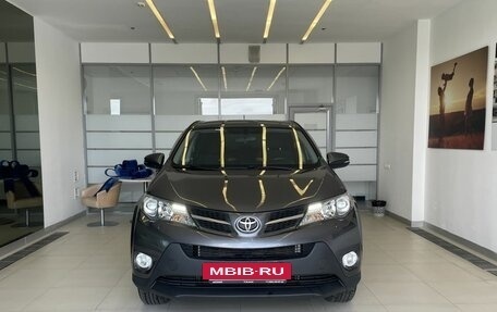 Toyota RAV4, 2013 год, 1 690 000 рублей, 2 фотография