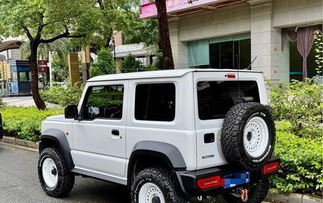 Suzuki Jimny, 2022 год, 2 850 000 рублей, 4 фотография