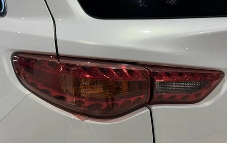 Infiniti FX II, 2011 год, 1 780 000 рублей, 13 фотография