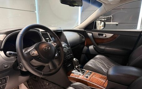 Infiniti FX II, 2011 год, 1 780 000 рублей, 16 фотография