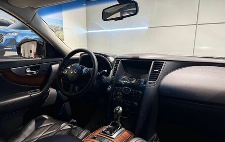 Infiniti FX II, 2011 год, 1 780 000 рублей, 28 фотография
