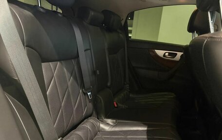 Infiniti FX II, 2011 год, 1 780 000 рублей, 30 фотография