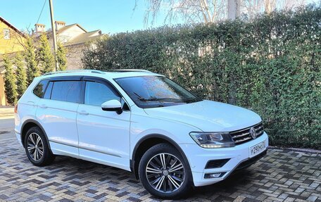 Volkswagen Tiguan II, 2017 год, 2 100 000 рублей, 21 фотография