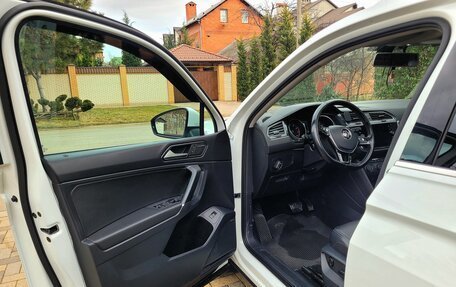 Volkswagen Tiguan II, 2017 год, 2 100 000 рублей, 30 фотография