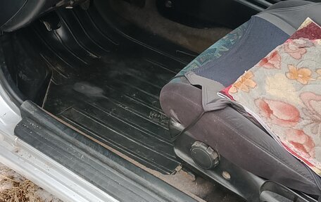 Nissan Almera, 1999 год, 80 000 рублей, 11 фотография