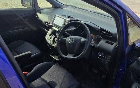 Toyota Wish II, 2012 год, 1 050 000 рублей, 7 фотография